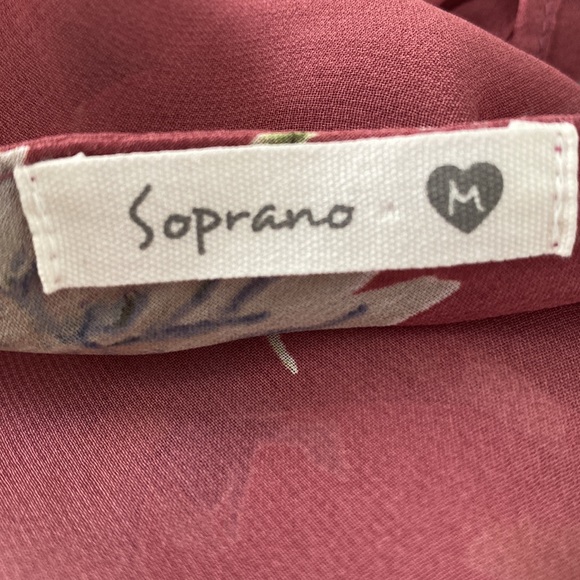 Soprano Cold Shoulder Floral Blouse (size M) - Picture 5 of 6